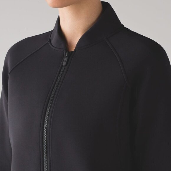 Lululemon | Embrace The Space Jacket Size  8 - Picture 3 of 10